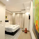 Afrodite 3* סרנדה