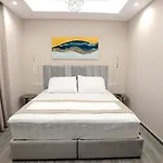 לינה וארוחת בוקר Afrodite 3*